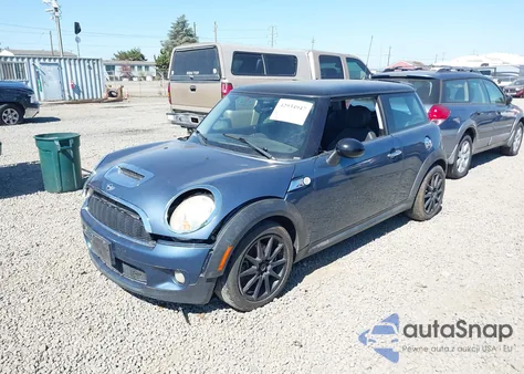 2009 Mini Cooper S from USA, damaged, VIN WMWMF73569TW86957